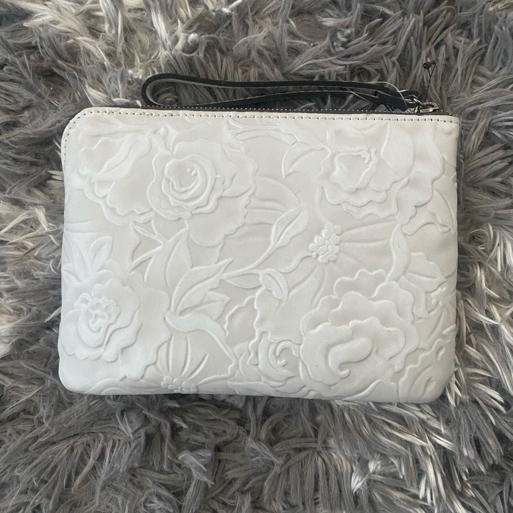 Patricia Nash wristlet - Picture 2 of 5